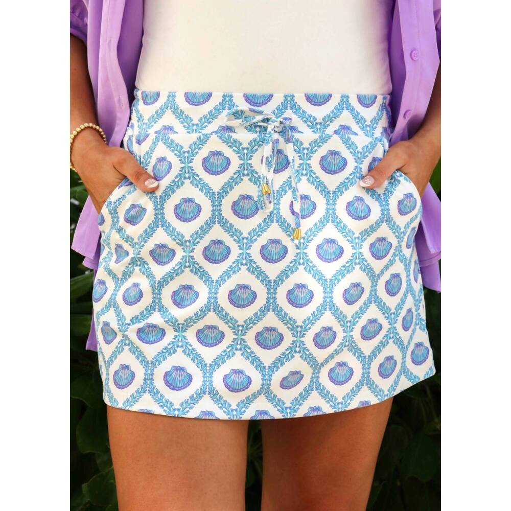 Seashell Print Skort in White and Blue